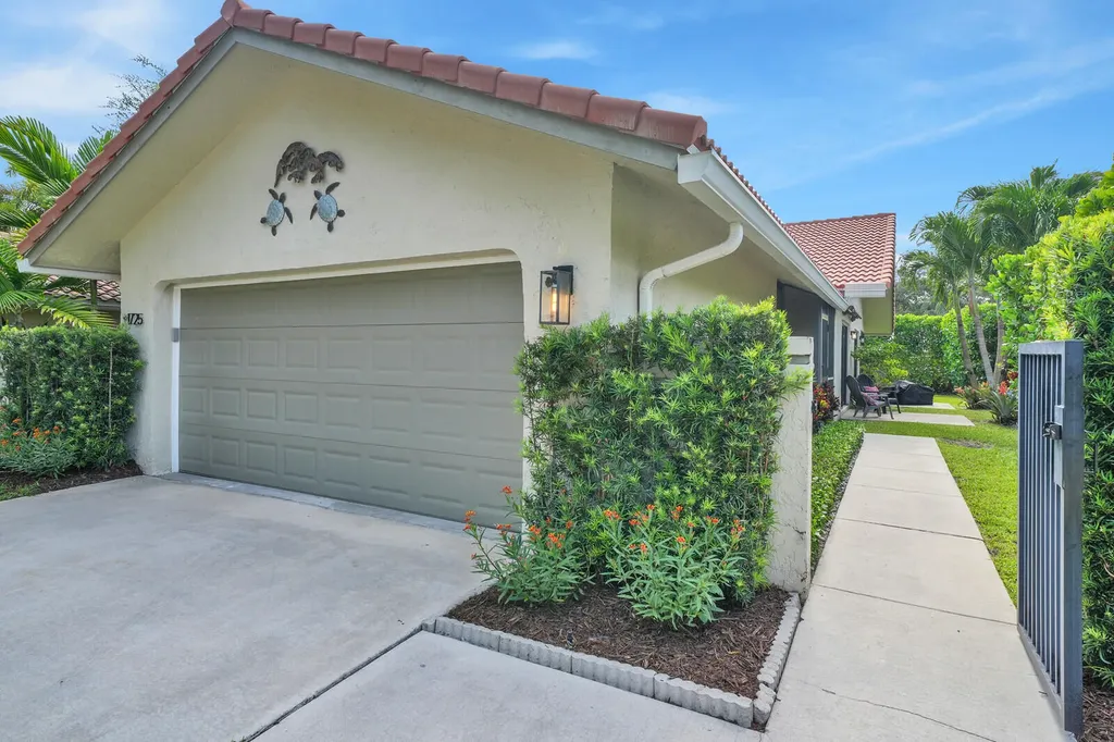 1725 NW 22nd Avenue Delray Beach FL 33445