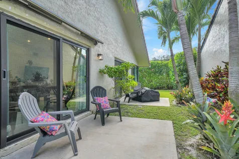 1725 NW 22nd Avenue Delray Beach FL 33445