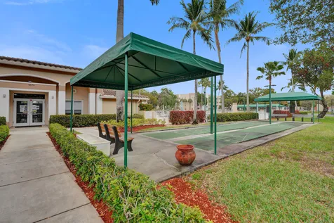 9580 Weldon Circle Tamarac FL 33321