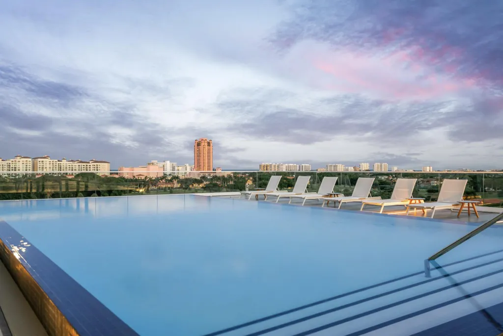 220 SE Mizner Boulevard Boca Raton FL 33432