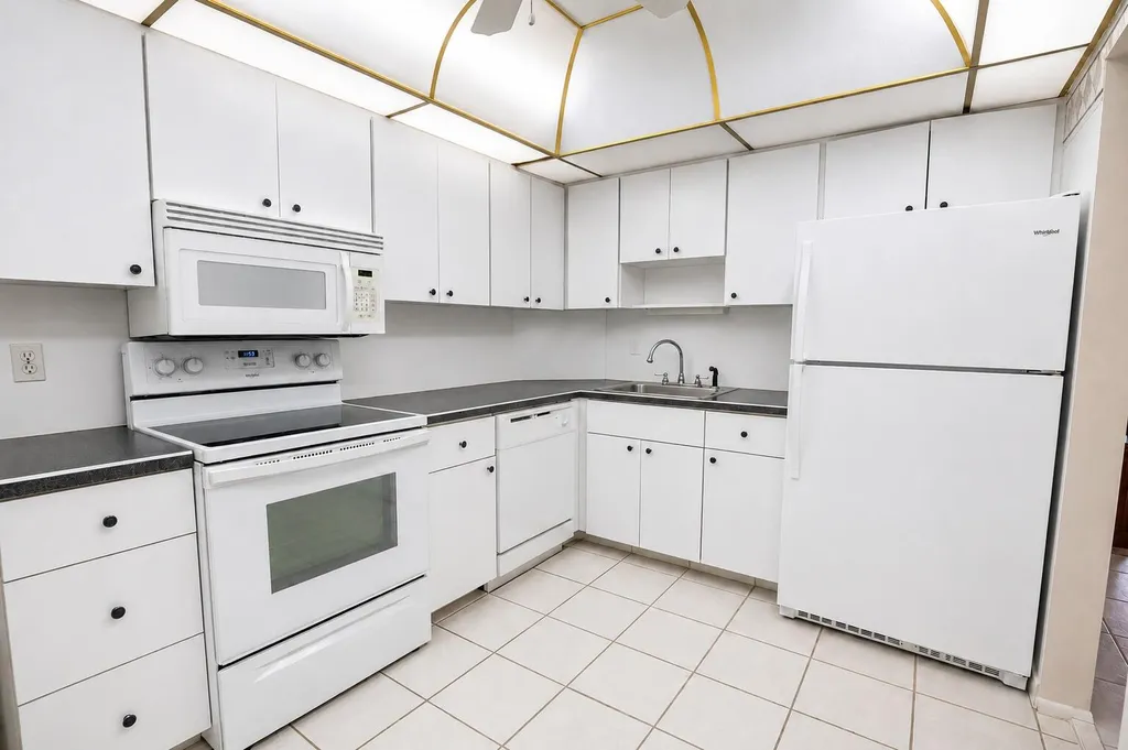 401 N Ocean Boulevard Pompano Beach FL 33062