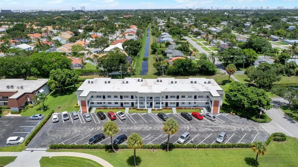 10000 Meridian Way N Palm Beach Gardens FL 33410