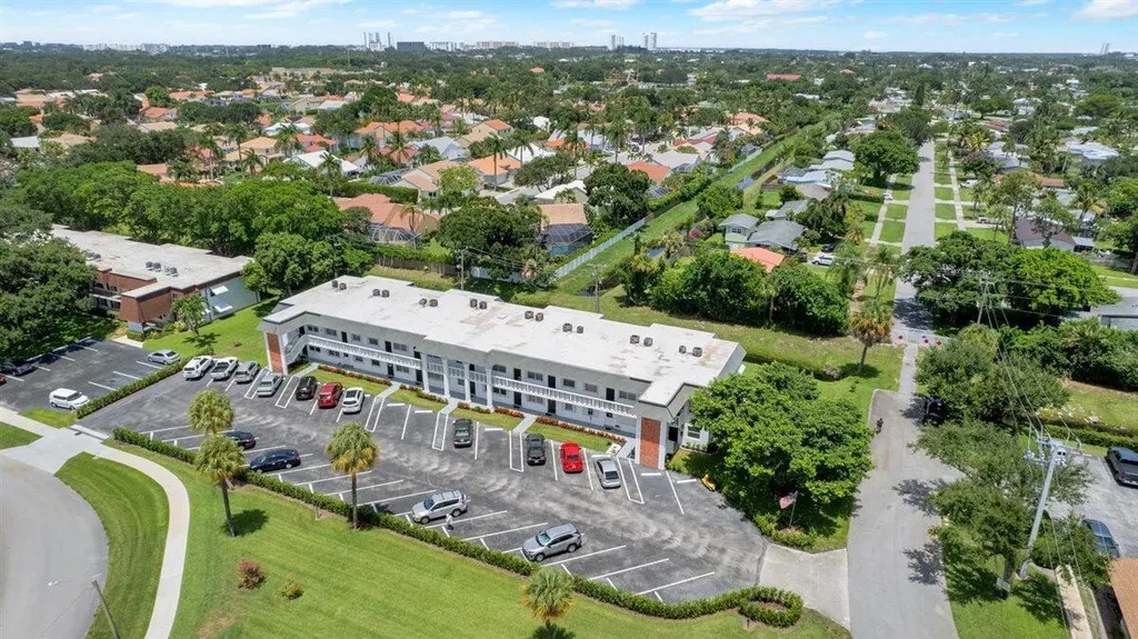 10000 Meridian Way N Palm Beach Gardens FL 33410