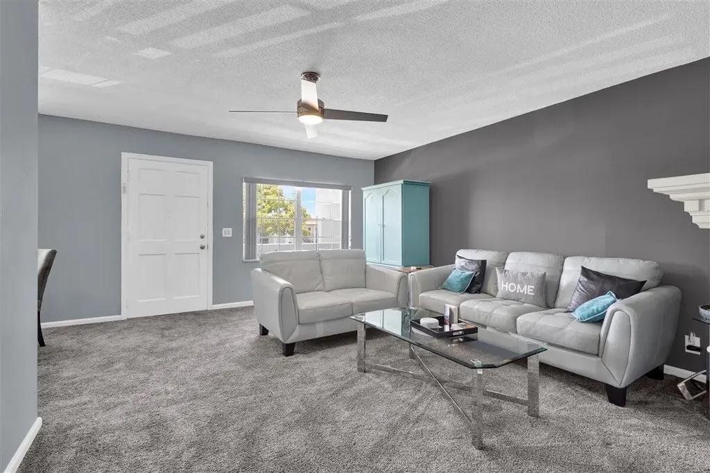 10000 Meridian Way N Palm Beach Gardens FL 33410