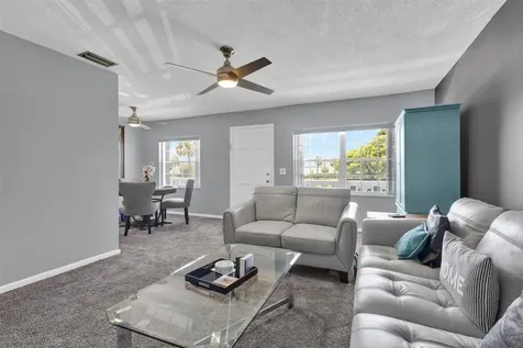 10000 Meridian Way N Palm Beach Gardens FL 33410
