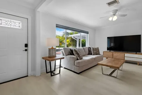5541 NE 19th Avenue Fort Lauderdale FL 33308