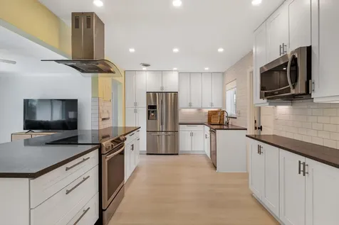 5541 NE 19th Avenue Fort Lauderdale FL 33308