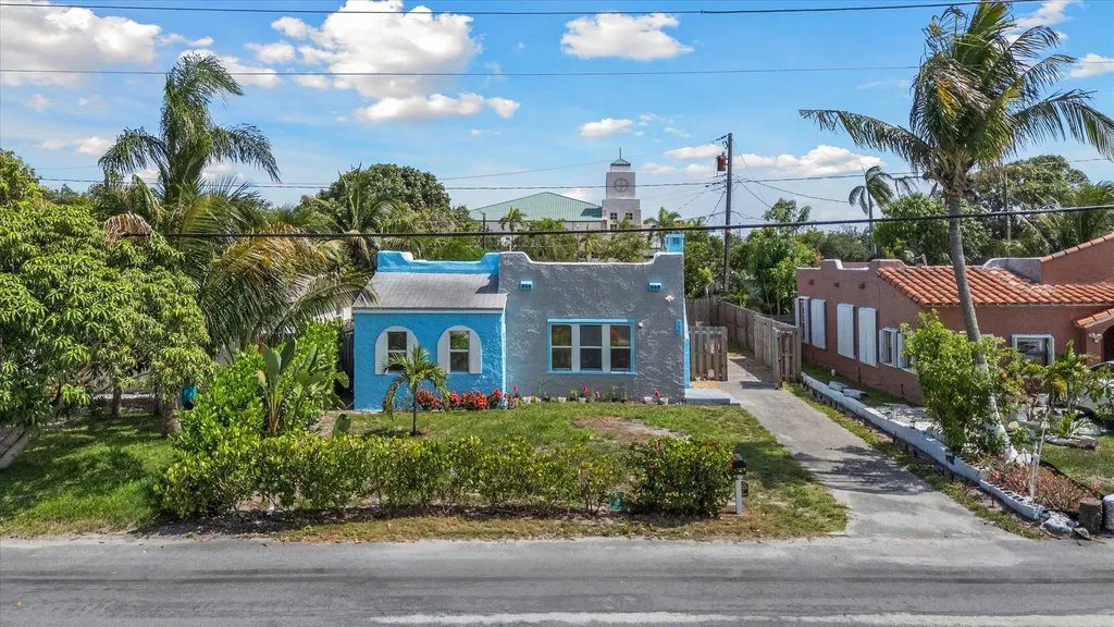 120 NW 4th Avenue Boynton Beach FL 33435