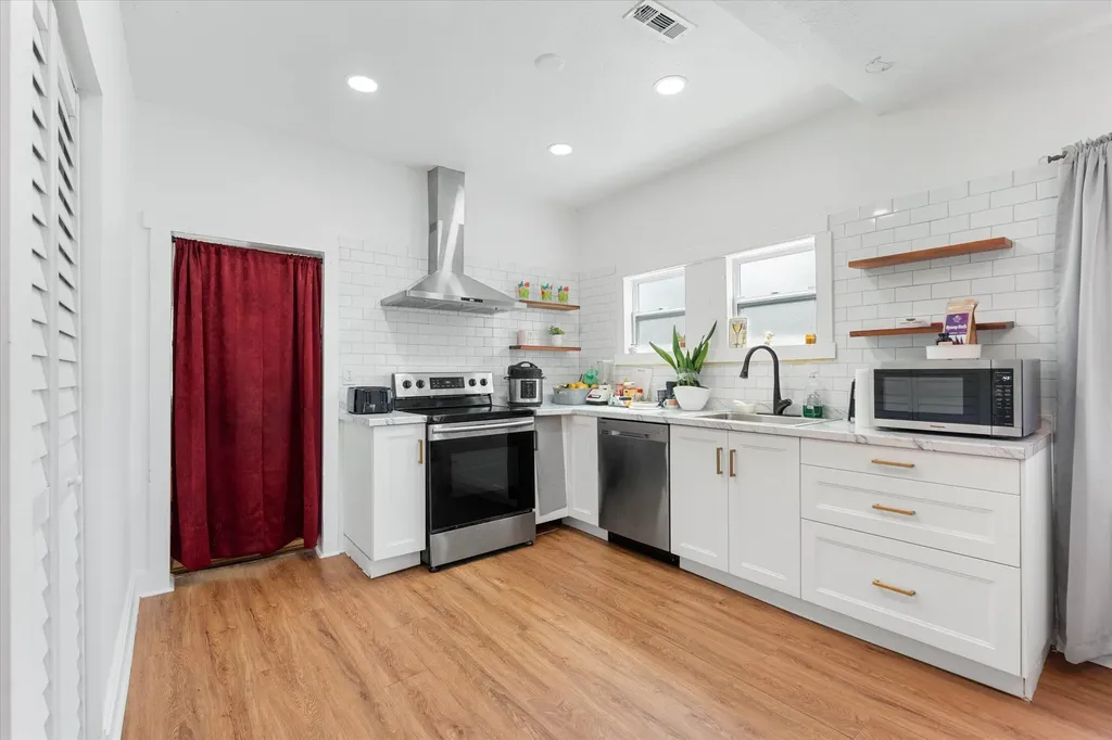 120 NW 4th Avenue Boynton Beach FL 33435