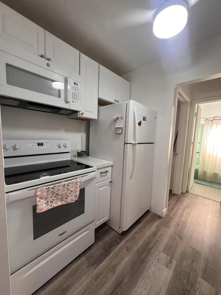 113 N Lakeside Drive Lake Worth Beach FL 33460