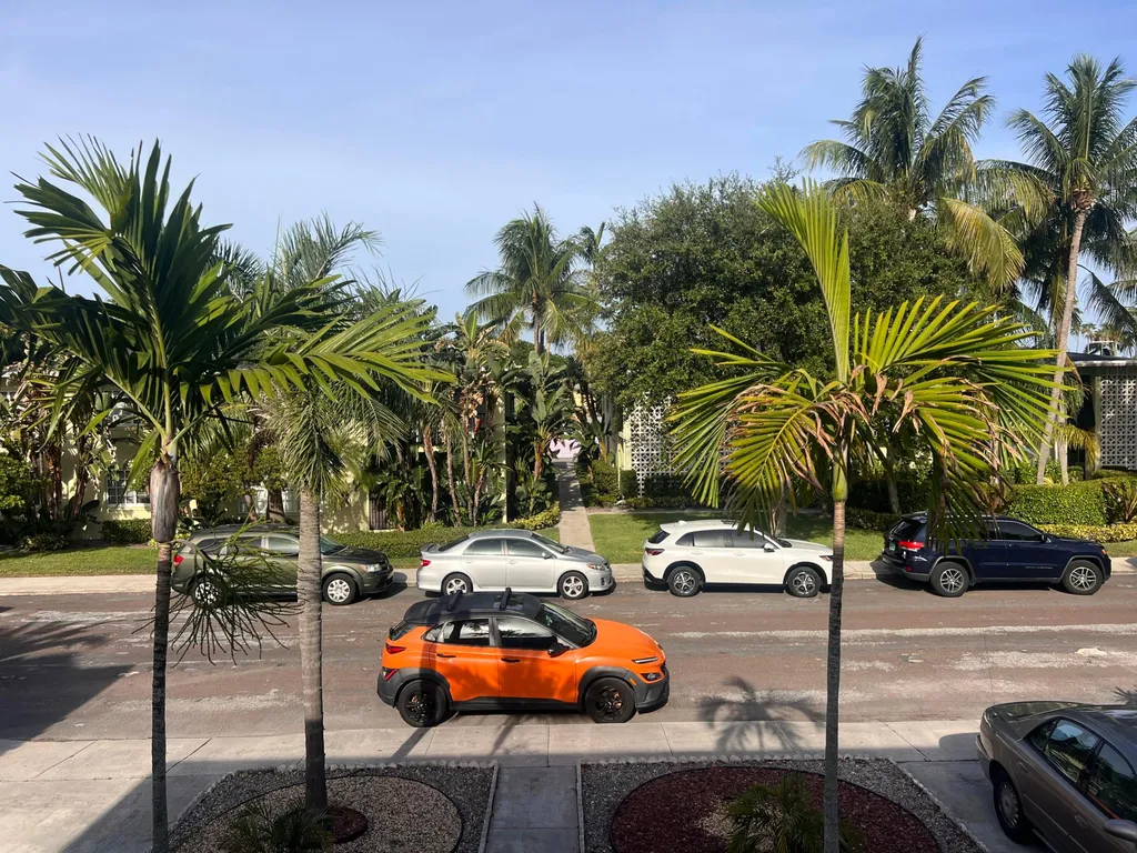 113 N Lakeside Drive Lake Worth Beach FL 33460