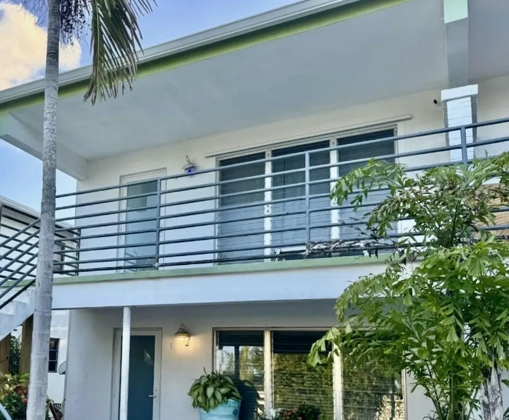 113 N Lakeside Drive Lake Worth Beach FL 33460