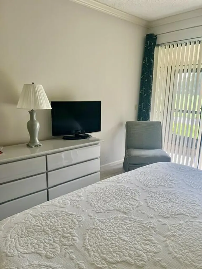 225 Old Meadow Way Palm Beach Gardens FL 33418