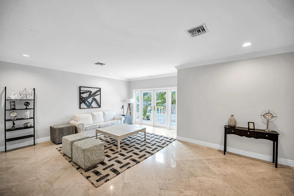 709 Idlewyld Drive Fort Lauderdale FL 33301