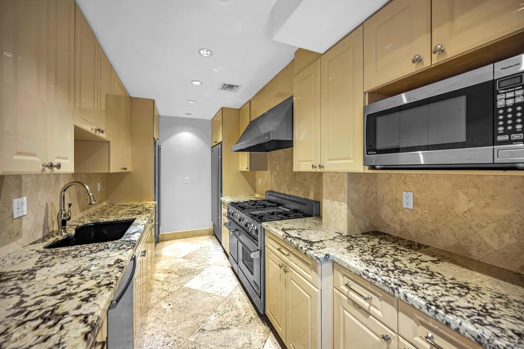 709 Idlewyld Drive Fort Lauderdale FL 33301