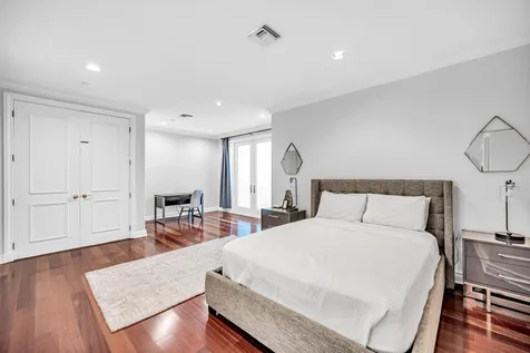 709 Idlewyld Drive Fort Lauderdale FL 33301