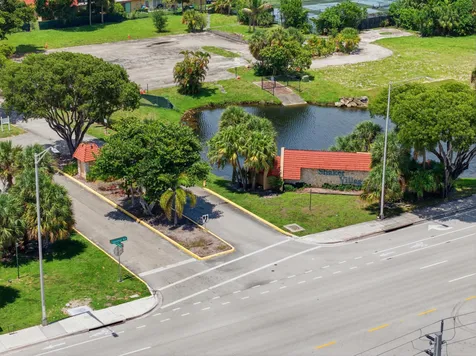 52 Canterbury Lane Tamarac FL 33319