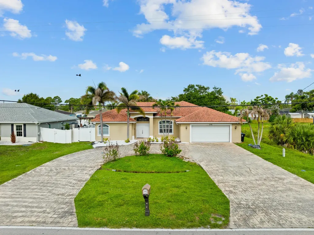 286 NW Bayshore Boulevard Port St Lucie FL 34983