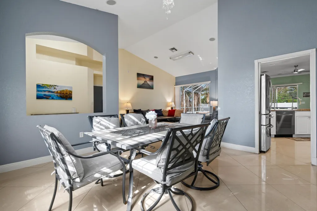 286 NW Bayshore Boulevard Port St Lucie FL 34983