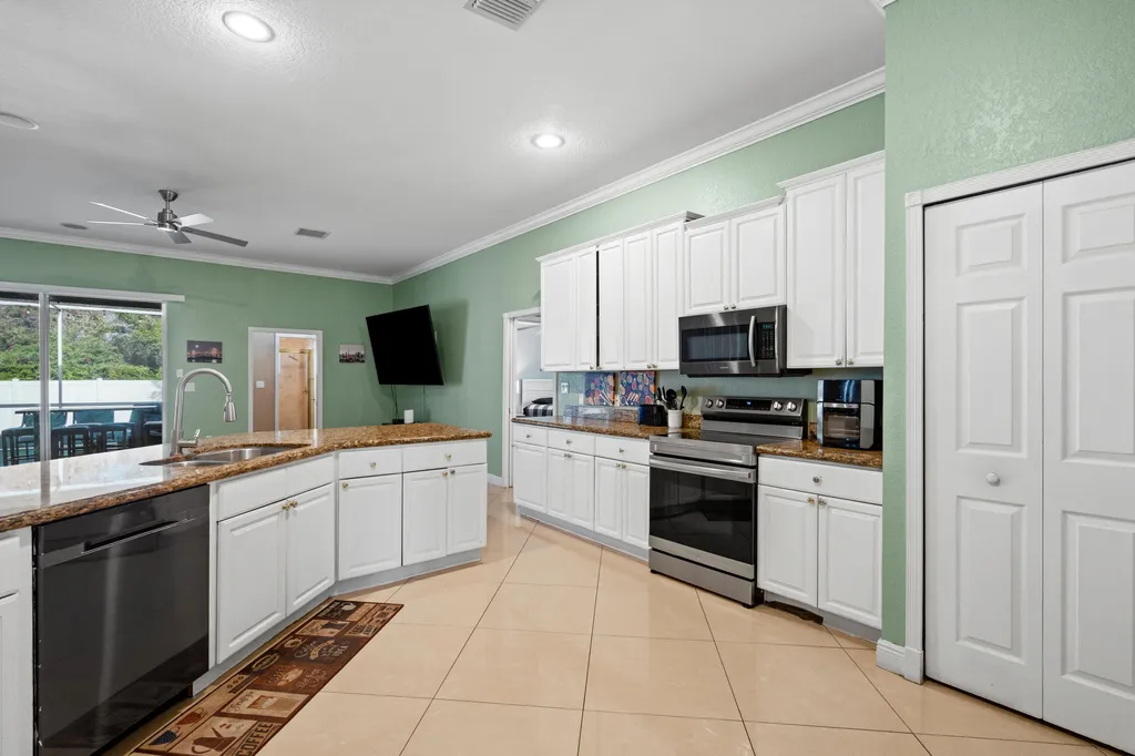 286 NW Bayshore Boulevard Port St Lucie FL 34983
