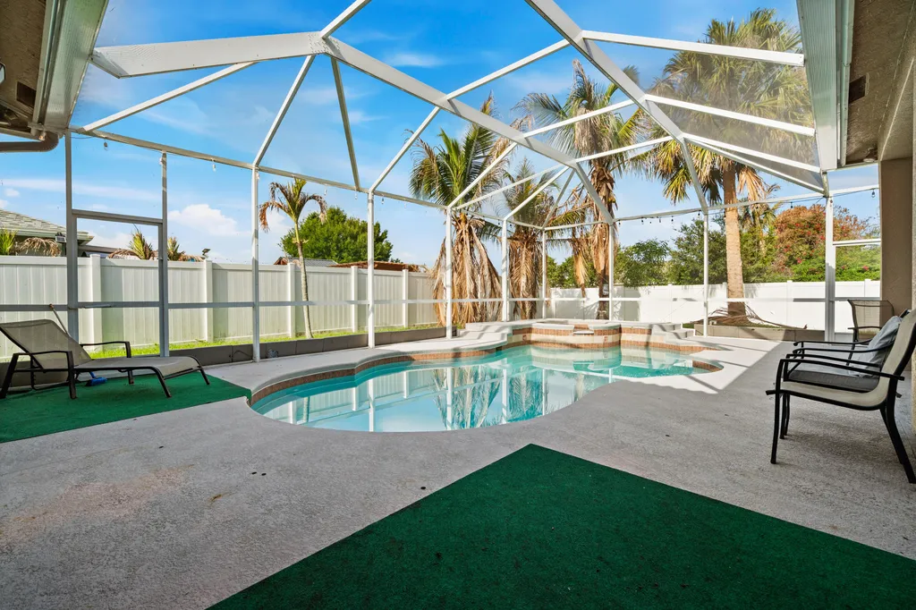286 NW Bayshore Boulevard Port St Lucie FL 34983
