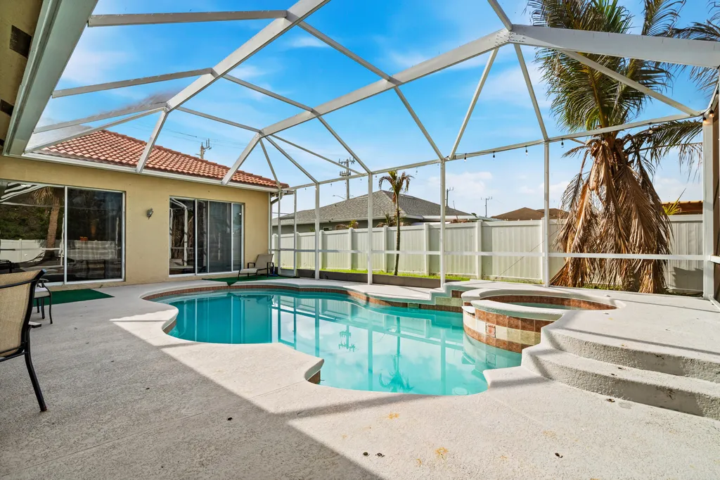 286 NW Bayshore Boulevard Port St Lucie FL 34983