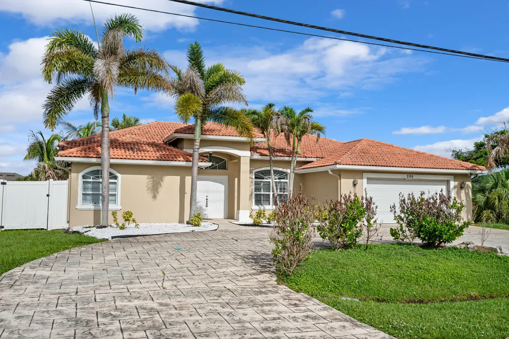 286 NW Bayshore Boulevard Port St Lucie FL 34983