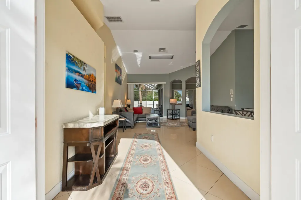 286 NW Bayshore Boulevard Port St Lucie FL 34983