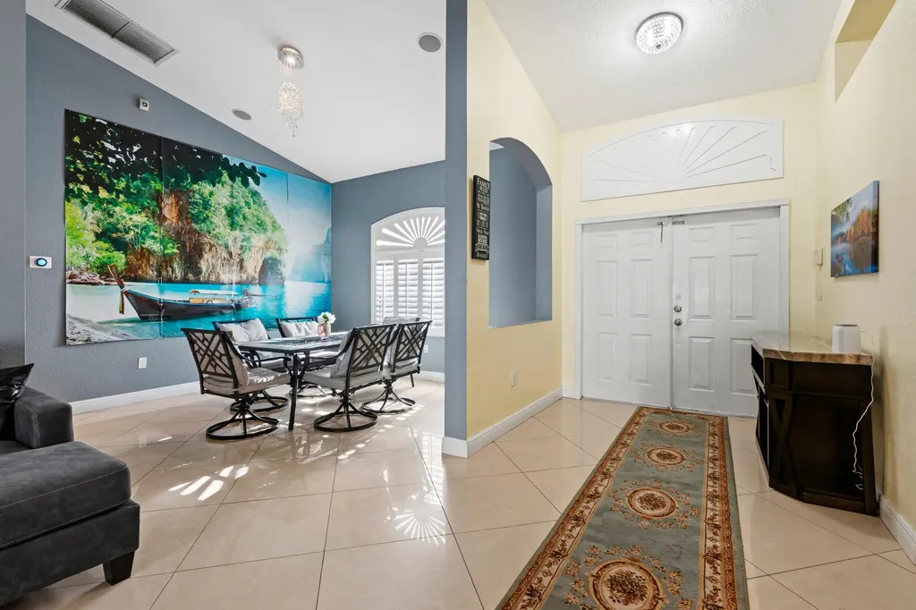 286 NW Bayshore Boulevard Port St Lucie FL 34983