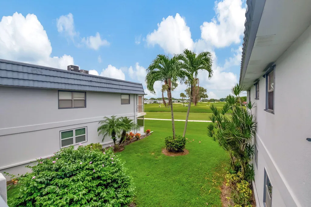 288 Tuscany Lane E Delray Beach FL 33446