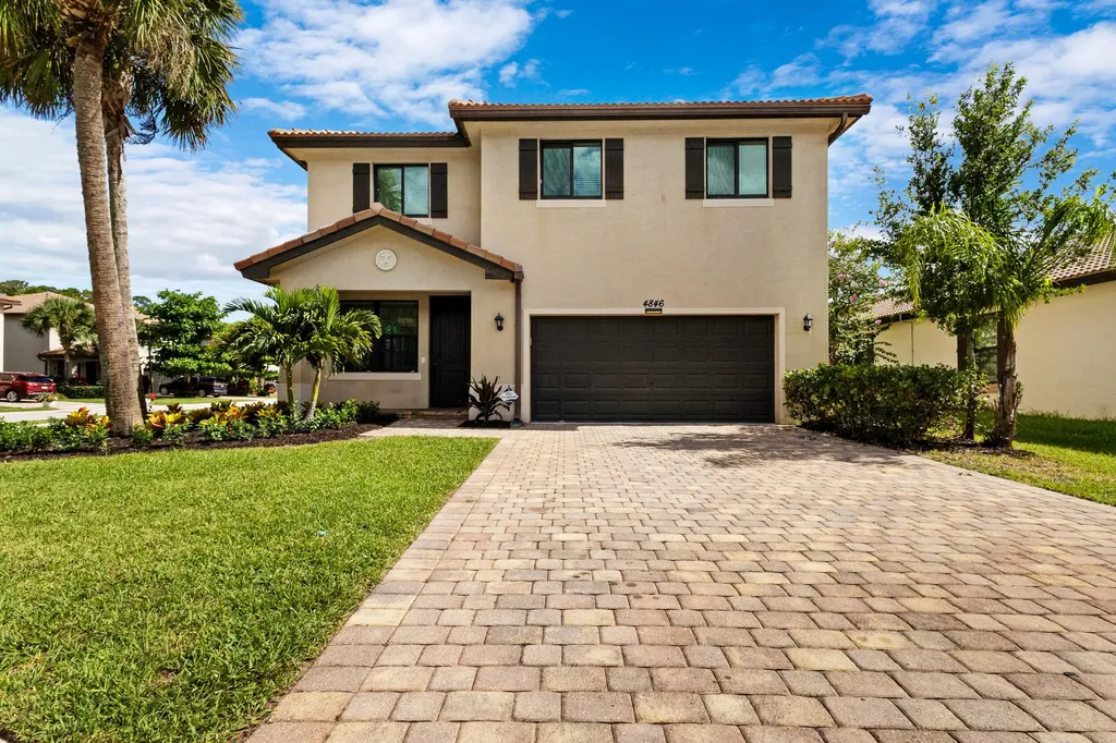 4846 Pond Pine Way Greenacres FL 33463