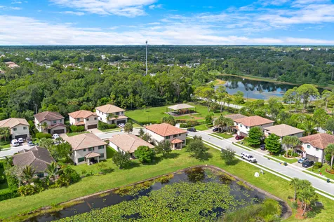 4846 Pond Pine Way Greenacres FL 33463