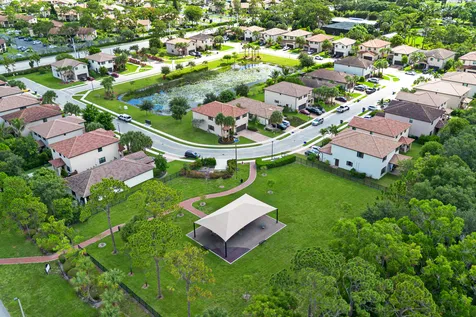 4846 Pond Pine Way Greenacres FL 33463