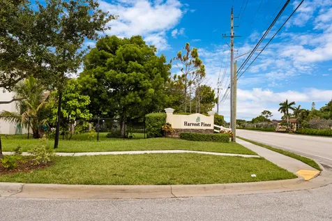 4846 Pond Pine Way Greenacres FL 33463