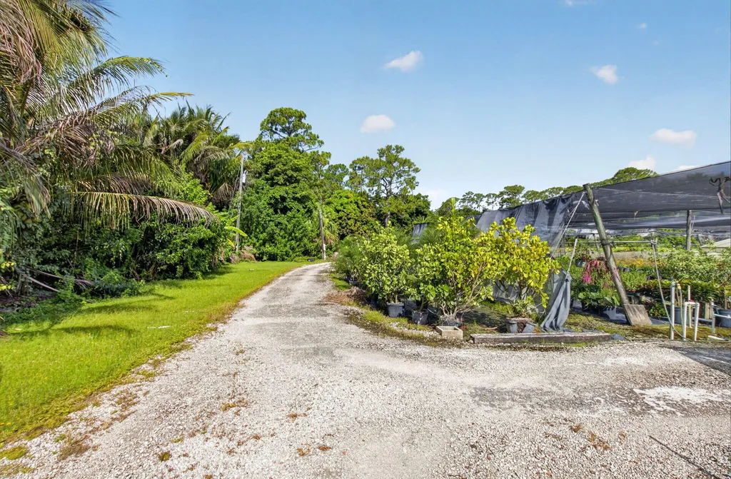 6700 Park Lane E Lake Worth FL 33449