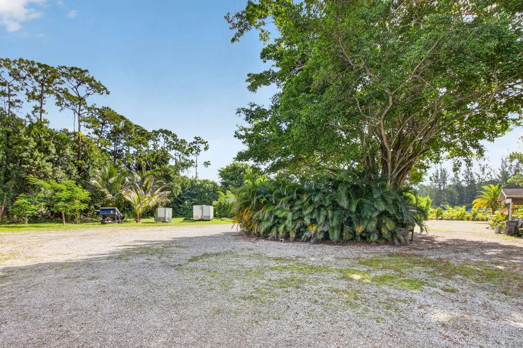 6700 Park Lane E Lake Worth FL 33449