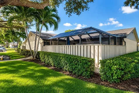 1433 Captains Walk Fort Pierce FL 34950