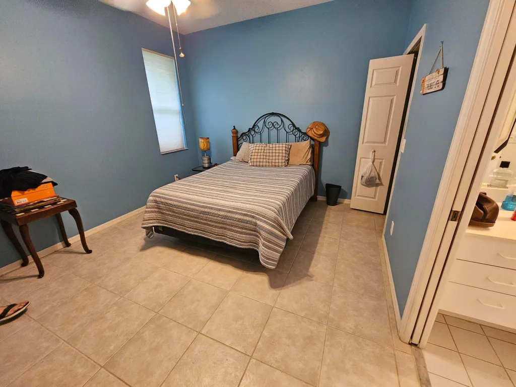 536 NW Cortina Lane Port St Lucie FL 34986