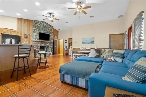 1121 River Road Moore Haven FL 33471