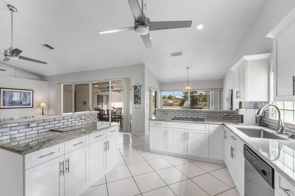 12372 SW 1st Street Coral Springs FL 33071