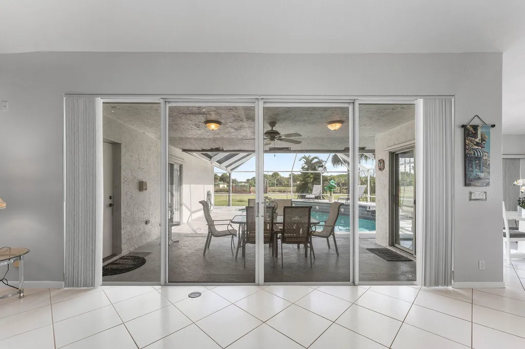 12372 SW 1st Street Coral Springs FL 33071
