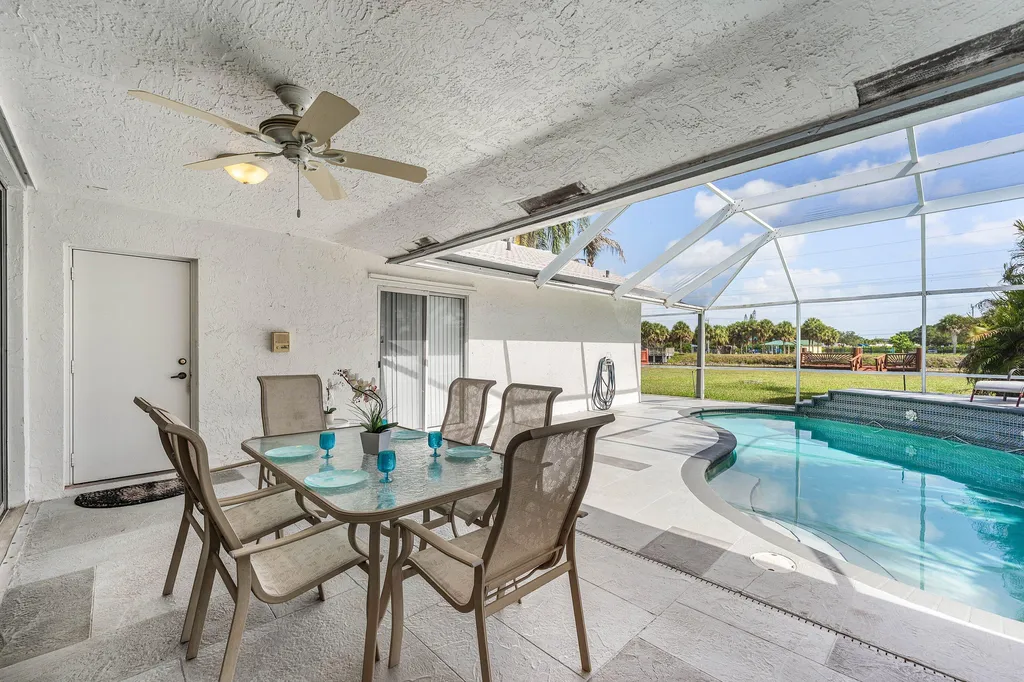 12372 SW 1st Street Coral Springs FL 33071