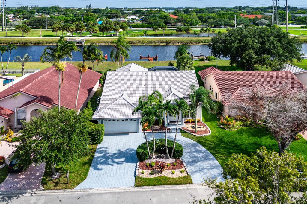 12372 SW 1st Street Coral Springs FL 33071