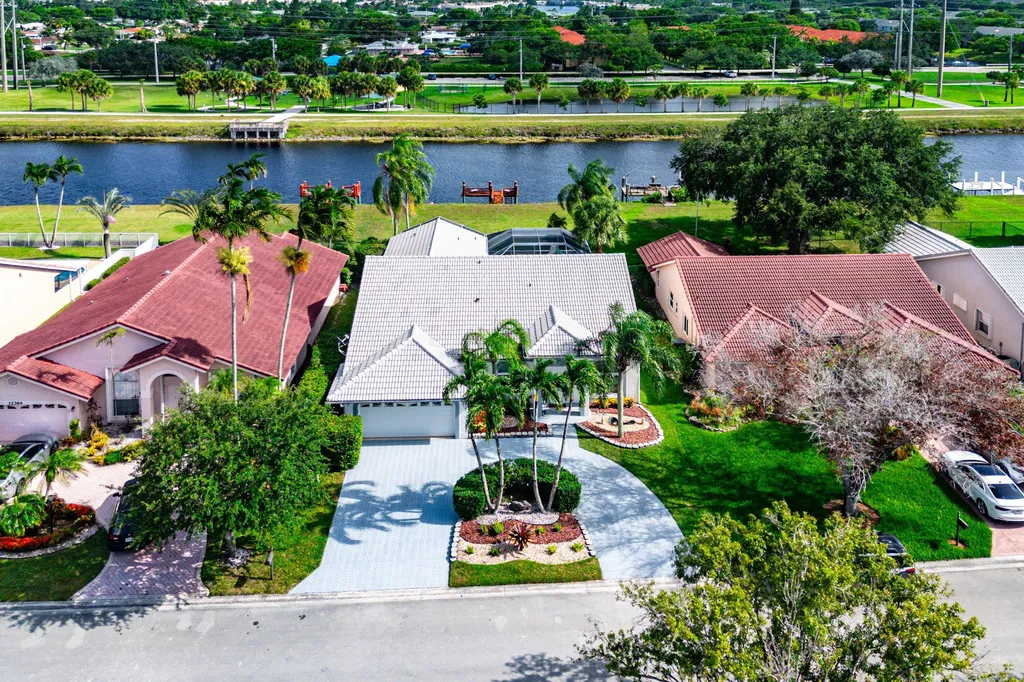 12372 SW 1st Street Coral Springs FL 33071
