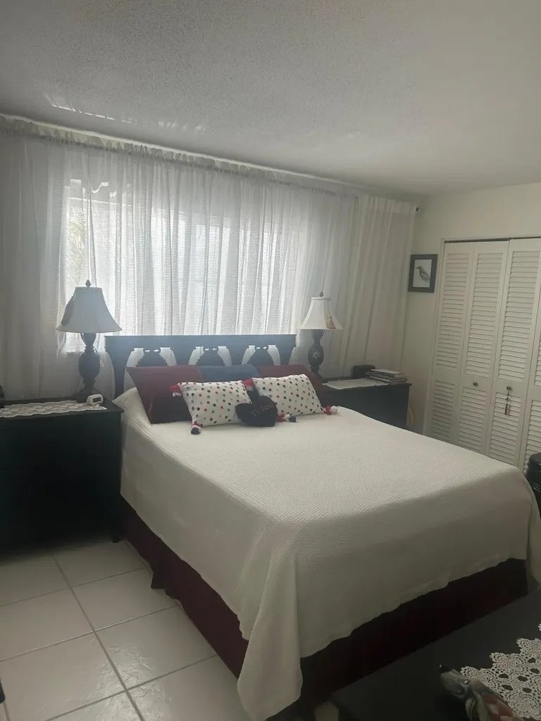 121 Wettaw Lane North Palm Beach FL 33408