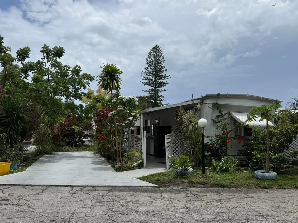 21 Palm Drive Lake Worth Beach FL 33461
