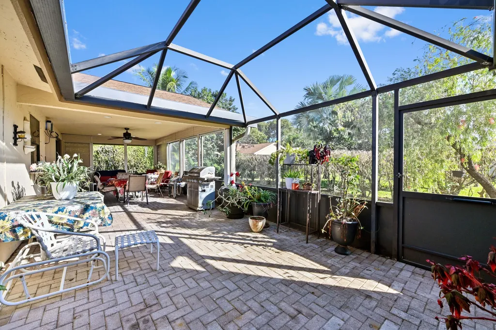 2850 NW 15th Street Delray Beach FL 33445