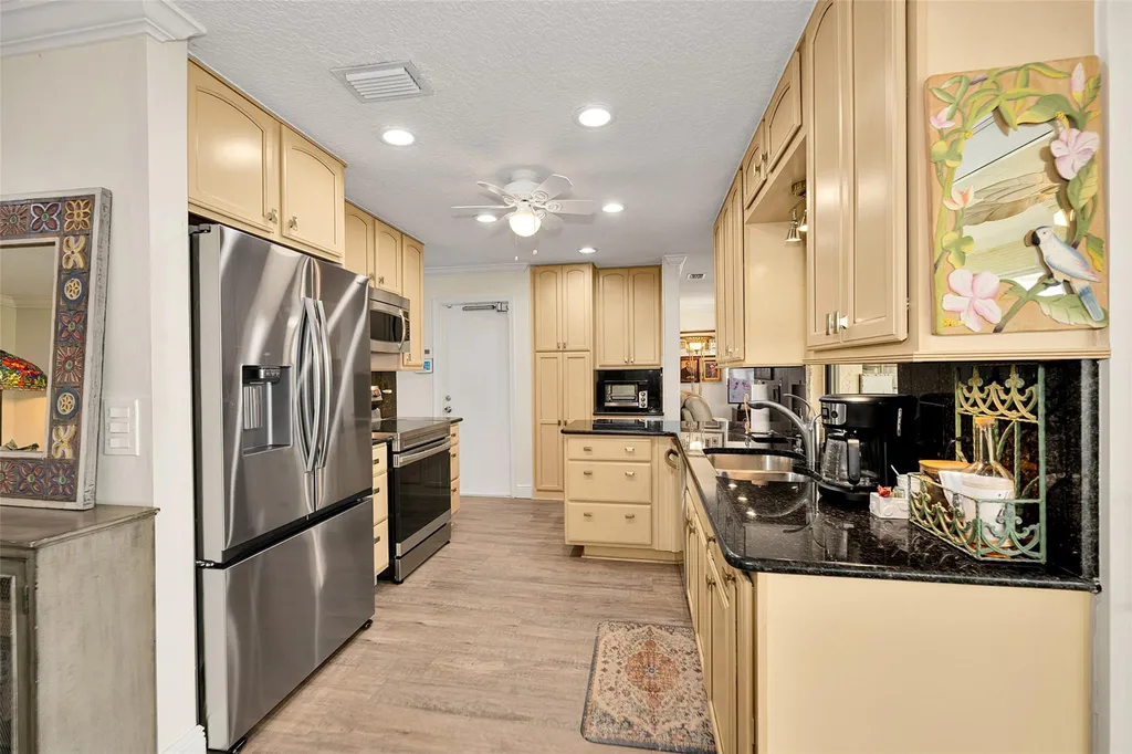 1010 NW 89th Way Plantation FL 33322