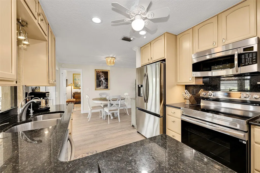 1010 NW 89th Way Plantation FL 33322
