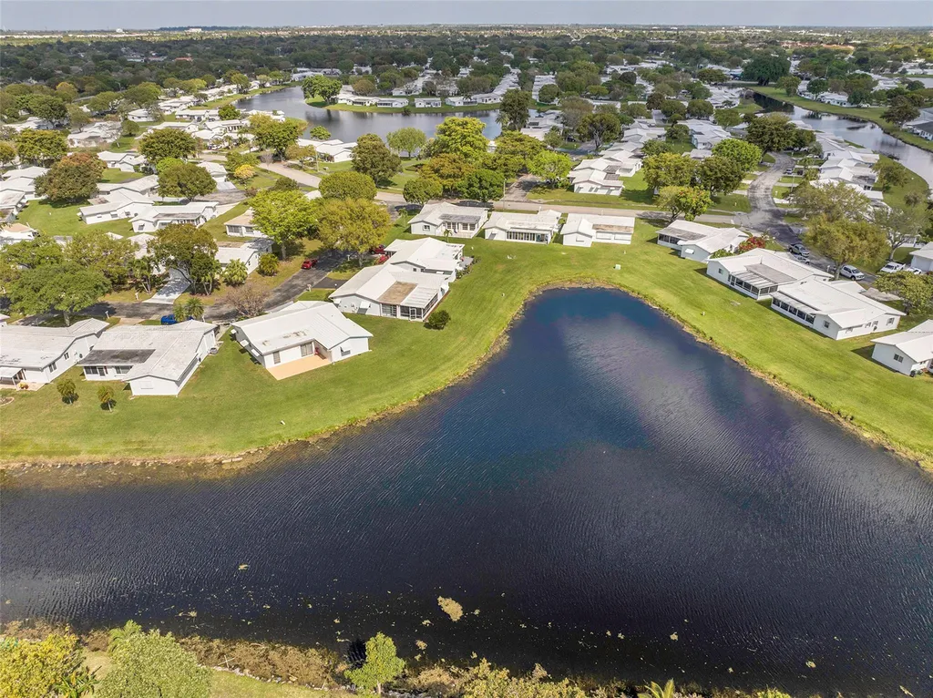 1010 NW 89th Way Plantation FL 33322